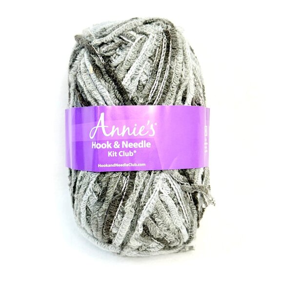 Annies Hook & Needle Kit Club Crochet Kit "Its A Wrap" - New - Picture 4 of 9